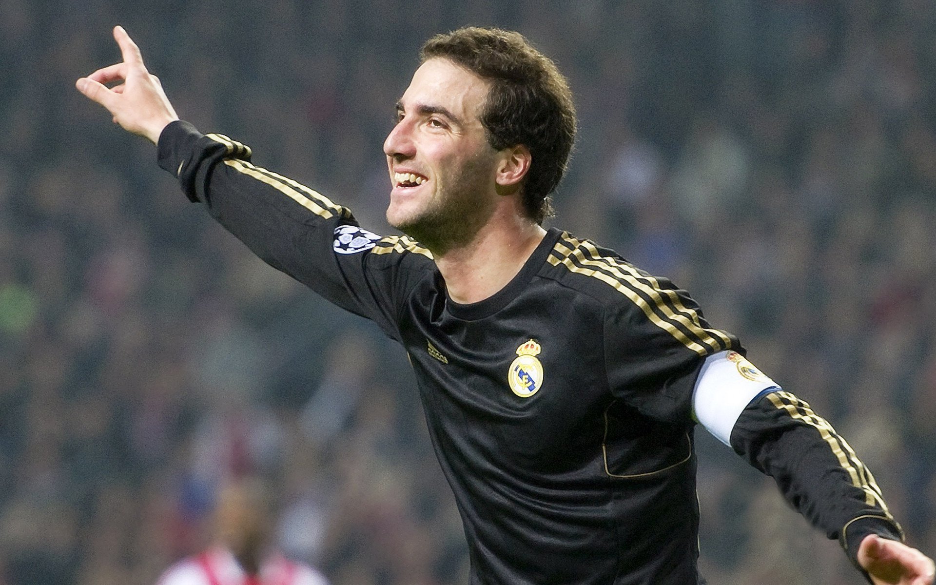 绿色材料广泛应用,未来体育设施环保可持续发展,绿色体育场馆